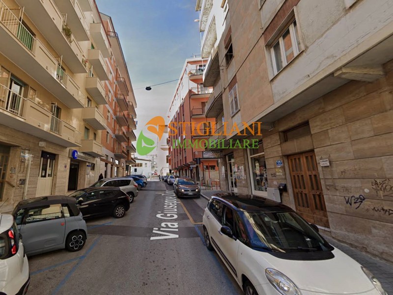 Immobile commerciale in Vendita a Campobasso, 45'000€, 50 m²