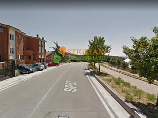 Immobile commerciale in Affitto a Ferrazzano, 300 m²