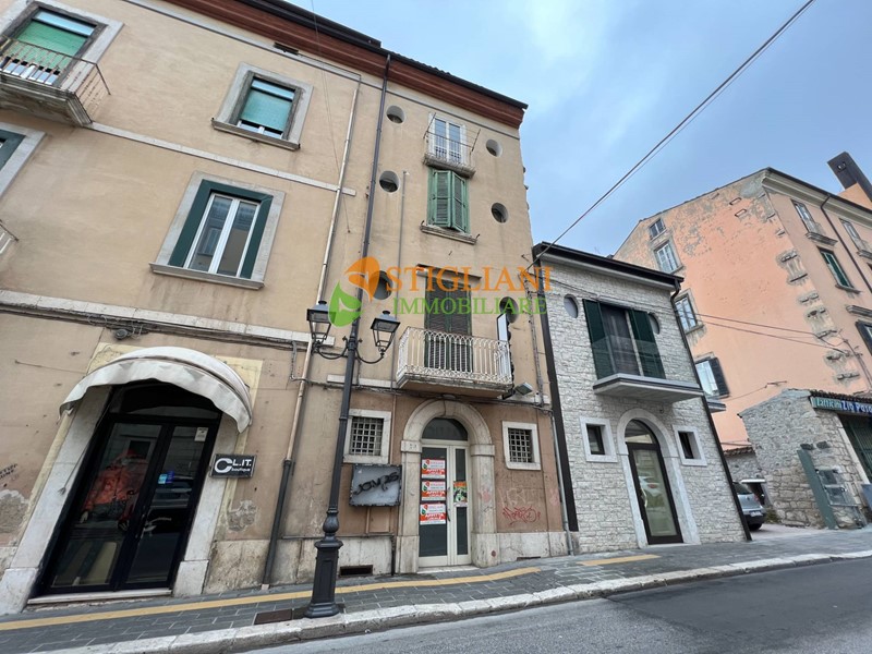 Immobile commerciale in Affitto a Campobasso, 650&euro;, 50 m²