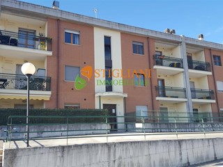 Trilocale in Vendita a Mirabello Sannitico, 95'000€, 75 m²