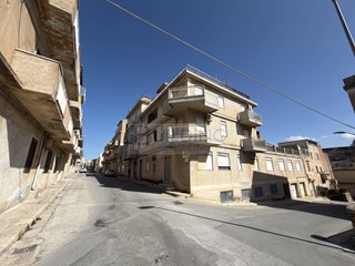 Quadrilocale in Vendita a Castelvetrano, 25'000&euro;, 75 m²