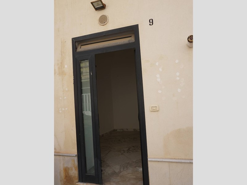 Immobile commerciale in Vendita a Castelvetrano, 17'000&euro;, 42 m²