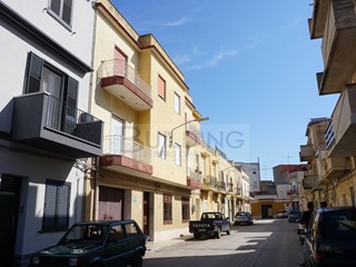 Appartamento in Vendita a Castelvetrano, 68'000&euro;, 130 m²