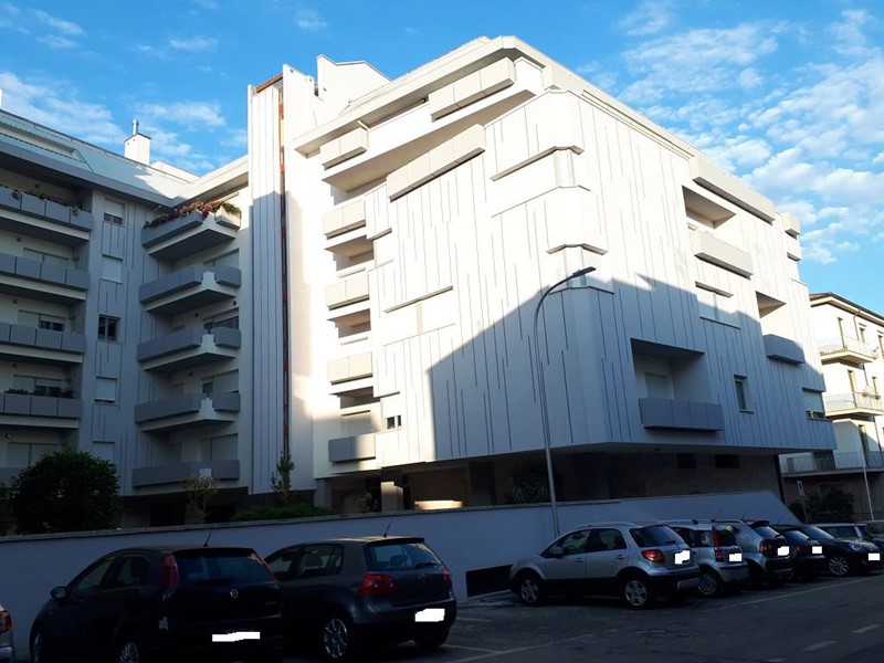 Appartamento in Vendita a Teramo, 450'000€, 242 m²