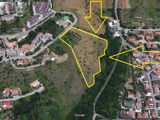 Terreno agricolo in Vendita a Teramo, 60'000€, 21770 m²