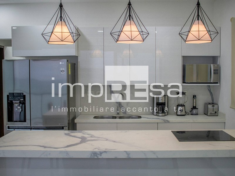 Quadrilocale in Vendita a Pordenone, 392'740€, 108 m², con Box