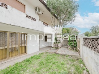 Casa Indipendente in Vendita a Cordenons, 200'000€, 156 m²