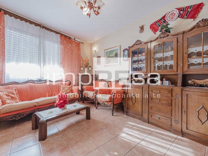 Casa Semi Indipendente in Vendita a Maniago, 135'000€, 147 m²