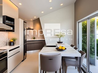 Attico in Vendita a Pordenone, 380'000€, 102 m²