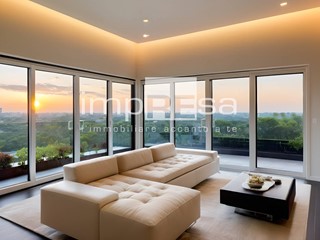 Trilocale in Vendita a Lignano Sabbiadoro, 550'000€, 137 m²