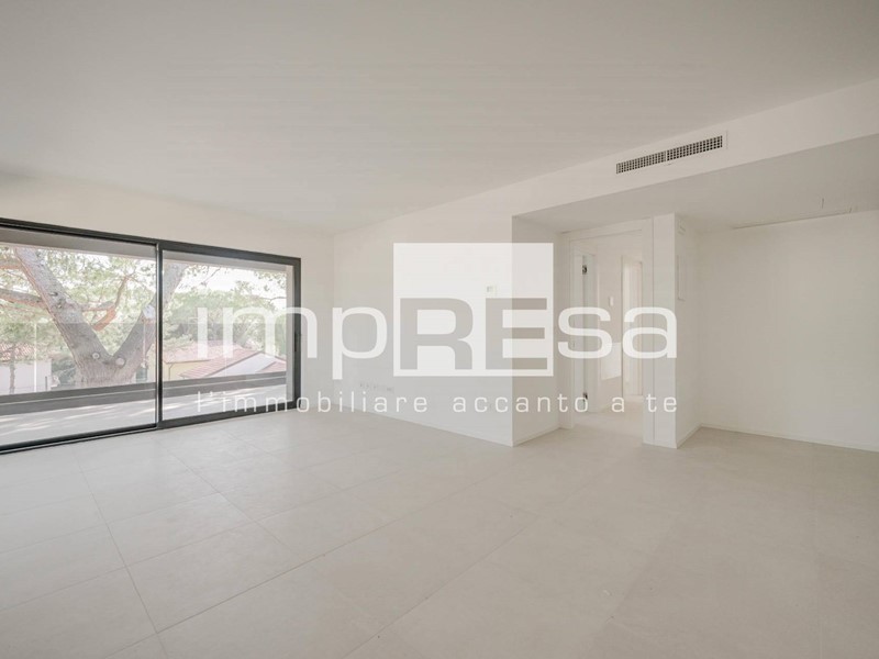 Trilocale in Vendita a Lignano Sabbiadoro, 525'000€, 119 m²