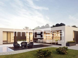 Terreno edificabile in Vendita a Cornuda, 119'000€, 950 m²