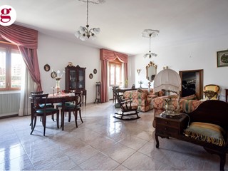Quadrilocale in Vendita a Vasto, 219'000€, 144 m²