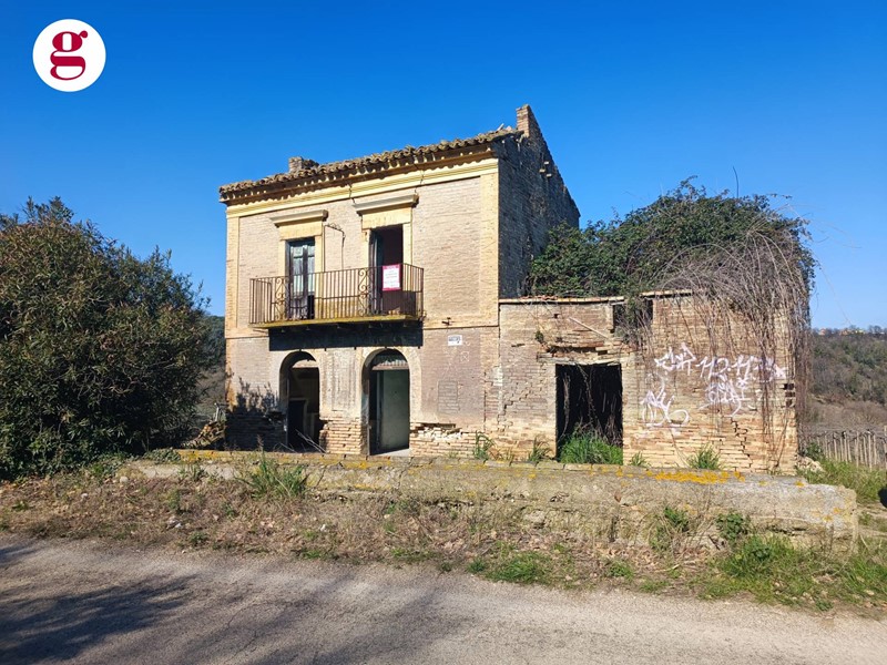 Casa Indipendente in Vendita a Pollutri, 59'000€, 100 m²