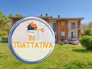 Trilocale in Vendita a Besnate, 168'000€, 106 m²