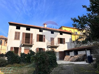 Rustico in Vendita a Cereseto, 30'000€, 140 m²