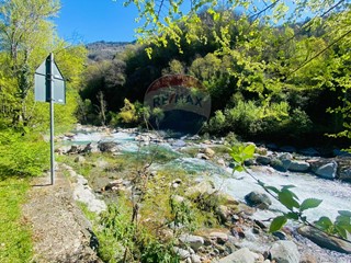 Quadrilocale in Vendita a Fontainemore, 65'000€, 120 m²