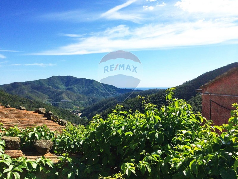 Rustico in Vendita a Casarza Ligure, 35'000€, 176 m²