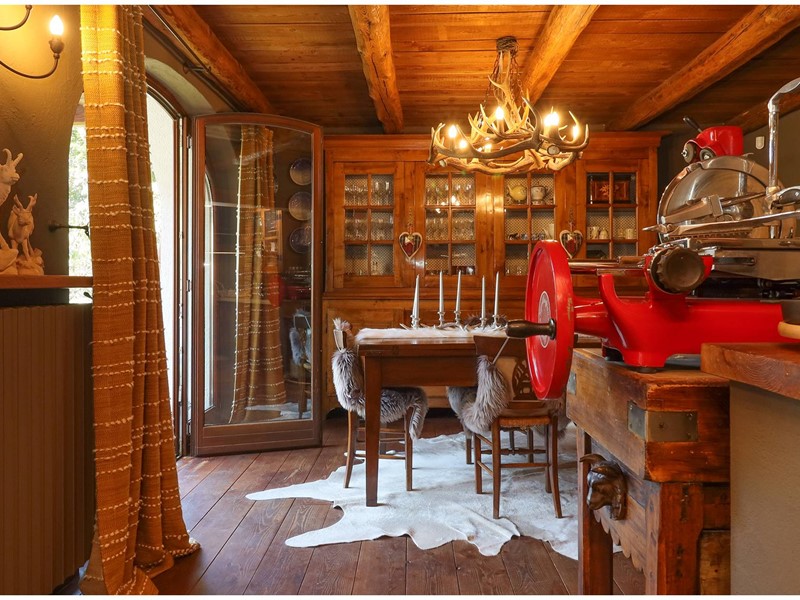 Trilocale in Vendita a Sauze di Cesana, 390'000€, 90 m²