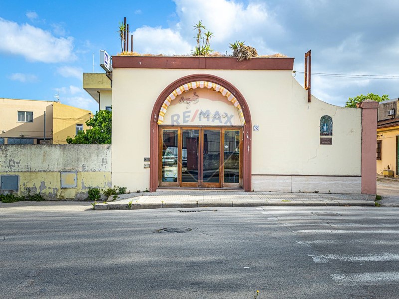 Attività commerciale in Vendita a Sassari, 149'900€, 112 m²