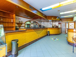 Attività commerciale in Vendita a Sassari, 149'900€, 112 m²