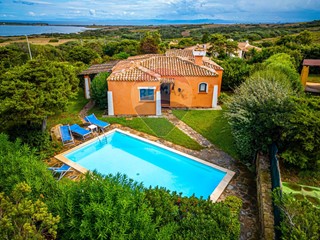 Casa Indipendente in Vendita a Stintino, 295'000€, 84 m²