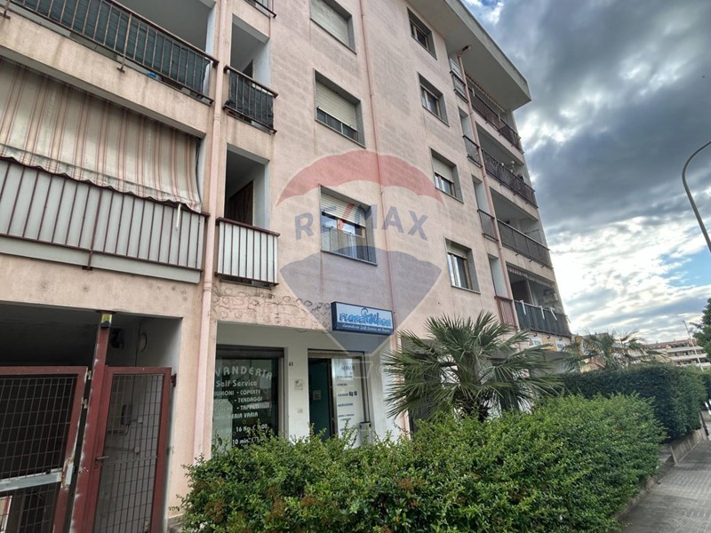 Immobile commerciale in Vendita a Sassari, 59'900€, 87 m²