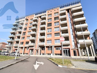 Appartamento in Vendita a Torino, 480'000€, 215 m²
