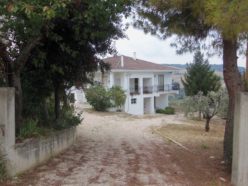 Rustico in Vendita a Acquaviva Picena, 70'000€, 270 m²