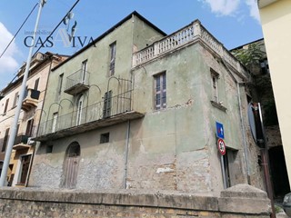 Casa Indipendente in Vendita a Monsampolo del Tronto, 170'000€, 450 m²