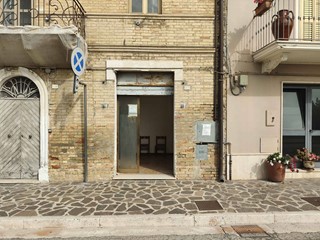 Box in Vendita a Acquaviva Picena, 35'000€, 30 m²