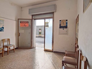 Ufficio in Vendita a Acquaviva Picena, 35'000€, 30 m²