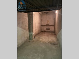 Box in Affitto a Chivasso, 15 m²