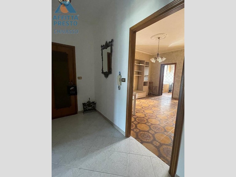 Bilocale in Vendita a Chivasso, 69'000€, 68 m²