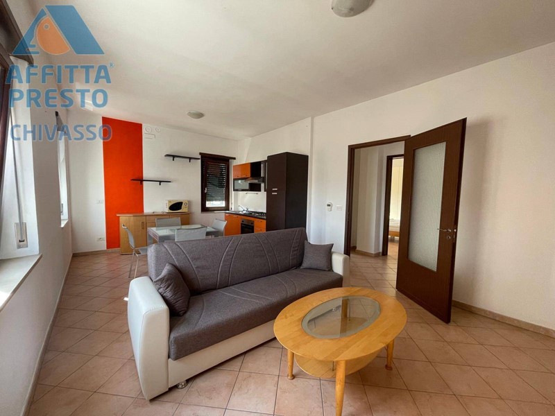 Casa Indipendente in Vendita a Rondissone, 174'000€, 200 m²