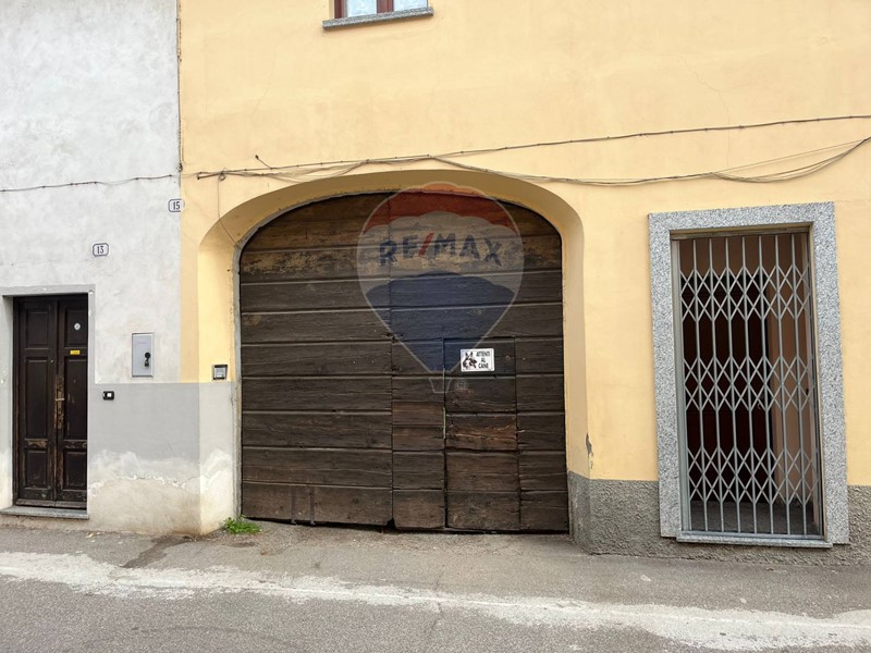 Magazzino in Vendita a Parabiago, 14'500€, 40 m²