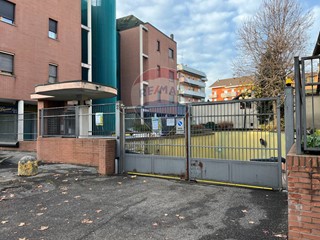 Magazzino in Vendita a Rho, 38'000€, 54 m²