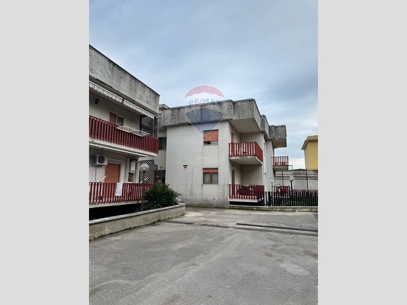 Quadrilocale in Vendita a Carinola, 89'000€, 130 m²
