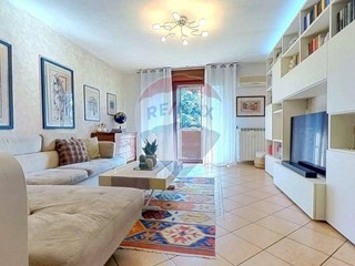 Quadrilocale in Vendita a Rozzano, 319'000€, 138 m²