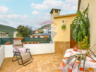 Appartamento in Vendita a Pontedassio, 150'000€, 125 m²