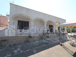 Casa Semi Indipendente in Vendita a Nardò, 249'000€, 143 m²