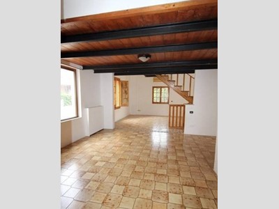 Casa Indipendente in Vendita a Alezio, 145'000€, 339 m²