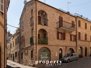 Quadrilocale in Vendita a Ripatransone, 150'000€, 95 m²