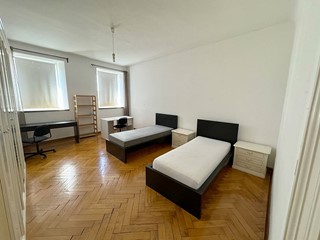 Casa Semi Indipendente in Affitto a Trieste, 165€, 110 m²