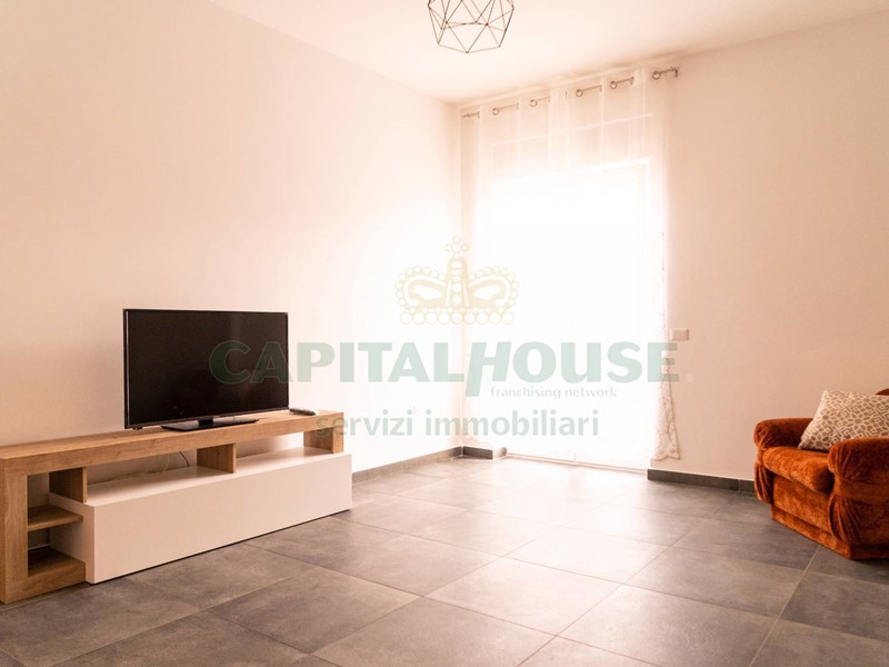 Casa Semi Indipendente in Affitto a Caserta, 320€, 160 m²
