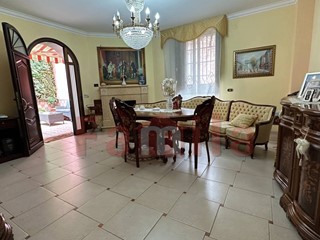 Casa Indipendente in Vendita a Mugnano del Cardinale, 170'000€, 200 m²