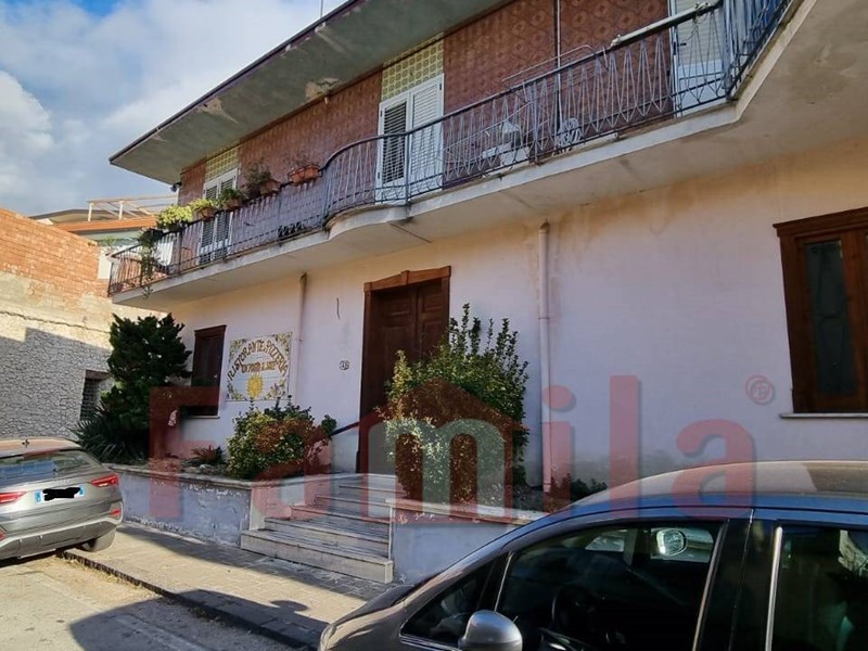 Immobile commerciale in Affitto a Mugnano del Cardinale, 130 m²