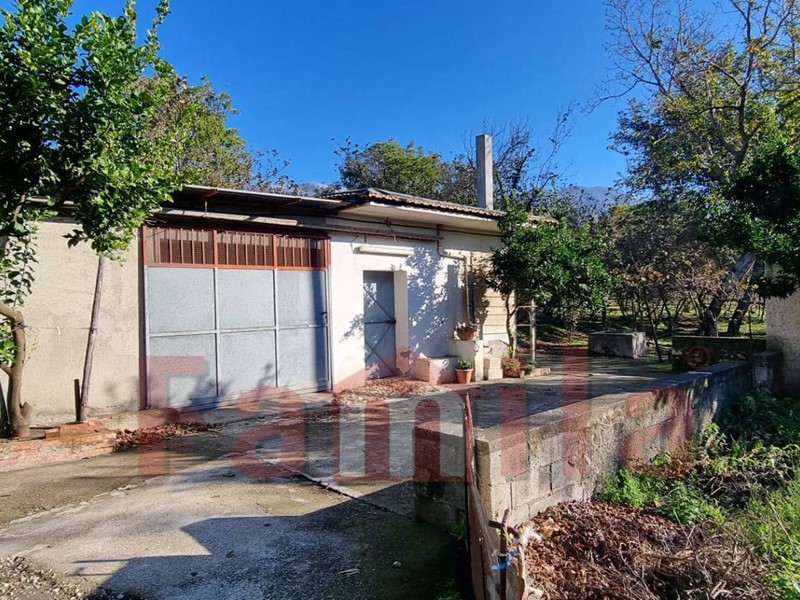 Terreno agricolo in Vendita a Avella, 108'000&euro;, 11500 m²