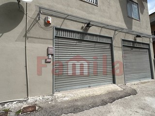 Immobile commerciale in Vendita a Mugnano del Cardinale, 125'000€, 199 m²