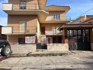 Appartamento in Vendita a Mugnano del Cardinale, 165'000€, 200 m²